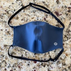 Lululemon mask